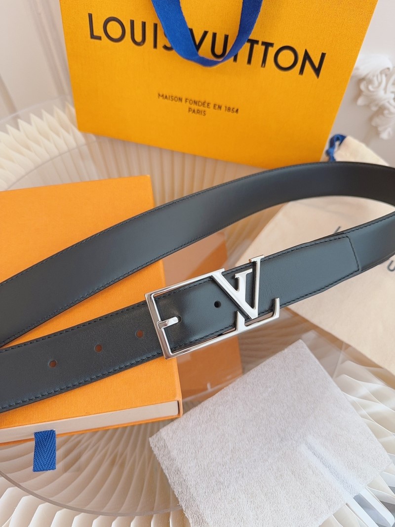 l0vis Vvtt0n belts